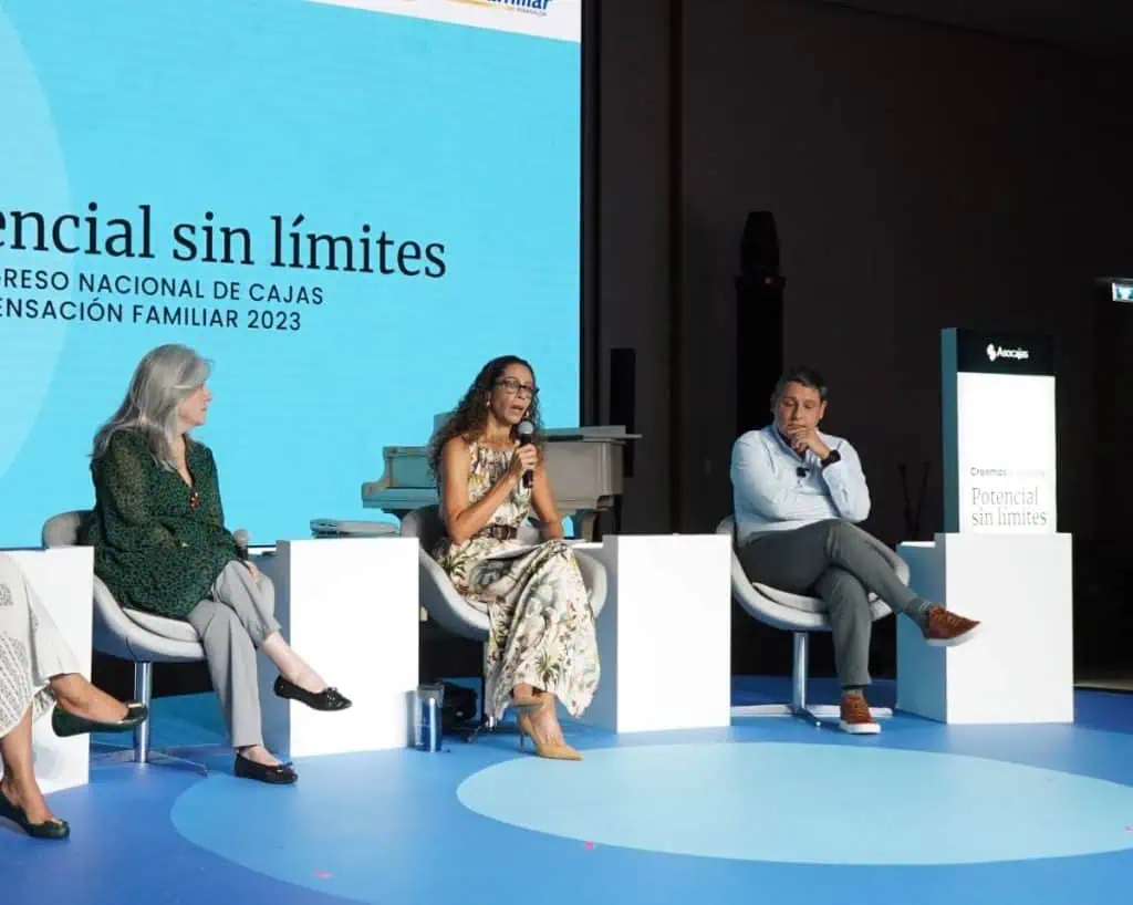 MinTIC confirma que capitalización de Tigo rondará los $600.000 millones Ministro de la TIC en el Congreso de Asocajas. Foto: Asocajas.