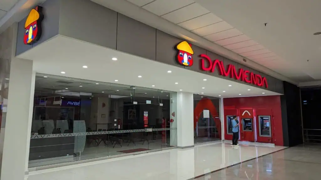 Así serán los retiros en cajeros de Davivienda tras unión con Scotiabank Colpatria: ¿Serán gratis? retiros en cajero de Davivienda