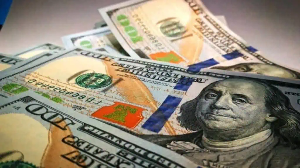 ¿Qué le espera al dólar en Colombia este 2024? dólar en Colombia