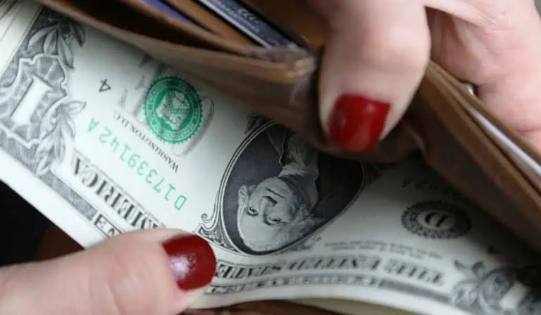 Dólar en Colombia, 18 de octubre