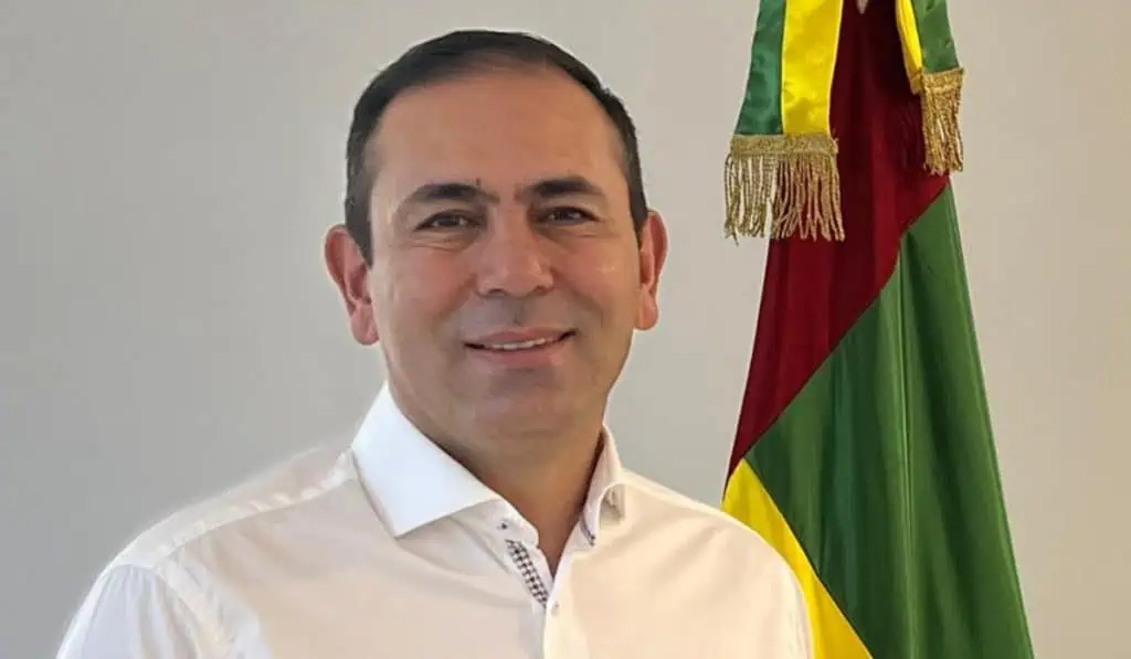 Exgeneral Juvenal Díaz se queda con la Gobernación de Santander con casi 40 % de los votos Juvenal Díaz, gobernador de Santander. Imagen: Partido Es Tiempo