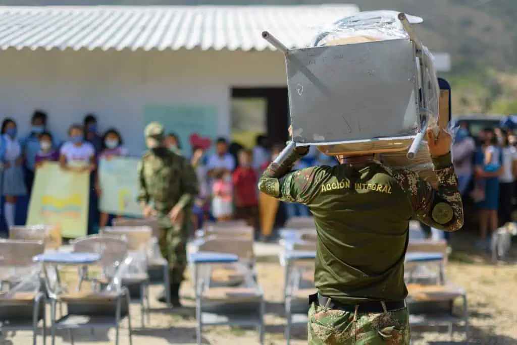HP y su estrategia de sostenibilidad: educación digna para la Colombia profunda HP y sostenibilidad: educación digna para la Colombia profunda