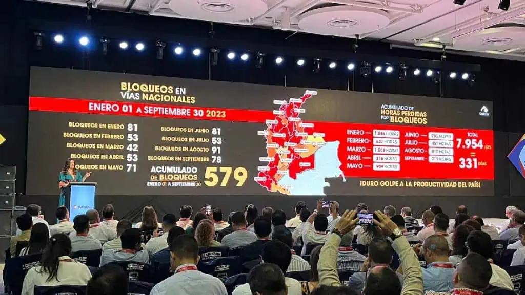 $2,8 billones en pérdidas por bloqueos: las cifras del sector de transporte en 2023 Sector transporte Colfecar