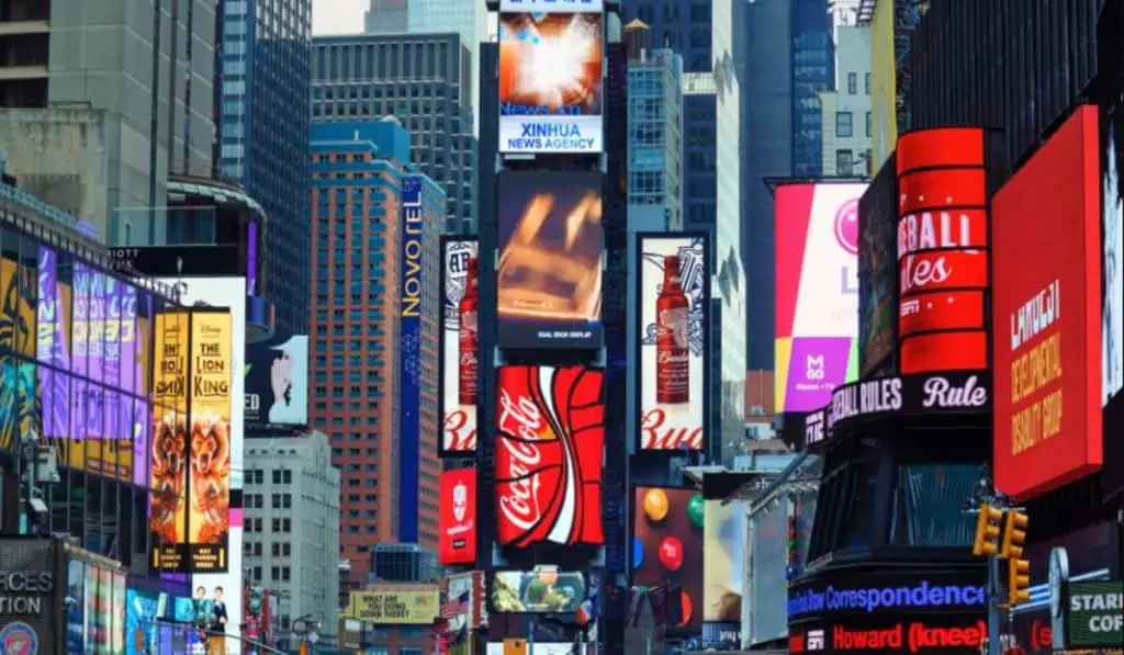 Desde Colombia puede pautar en pantallas de Times Square en Nueva York por menos de $200.000 Pauta en Times Square