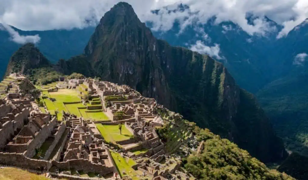 Con la subida del dólar en Colombia ¿Es rentable viajar a Orlando en esta temporada? Lugares para viajar en la región (Sudamérica)