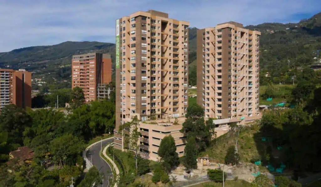 Compra de vivienda en Colombia: ¿Cuál es la importancia de contar con la garantía? Vivienda en Colombia