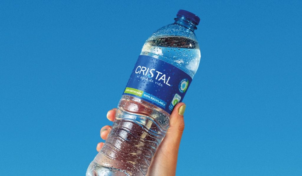 Agua Cristal presentó su nueva botella llamada Ecopack, 100% reciclable