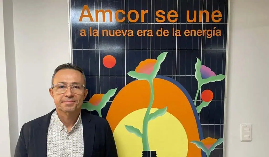 Así es la mega planta de Amcor con capacidad de producir 120 millones de botellas sostenibles al mes Alexander Álvarez, gerente general de Amcor Twining Packaging para Colombia, Centro América y Caribe.