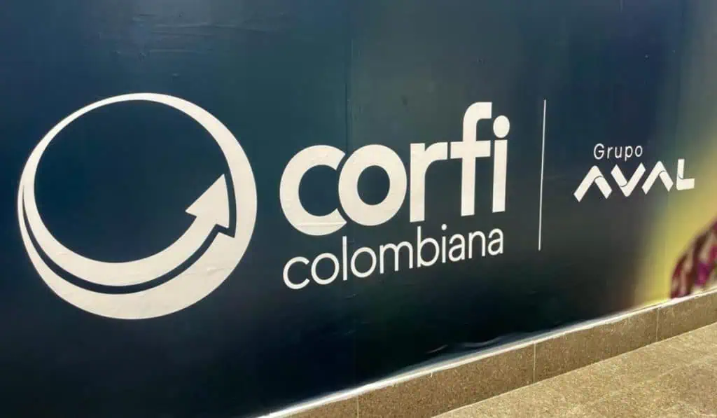 Corficolombiana tuvo baja en ganancias en 2023; invertiría casi $2 billones en 2024 reactivación económica en Colombia
