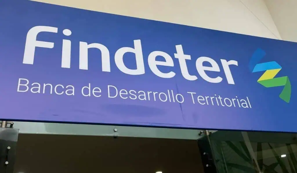 Findeter niega participación de representantes externos en trámites financieros, de vinculación y contratación Logo de Findeter