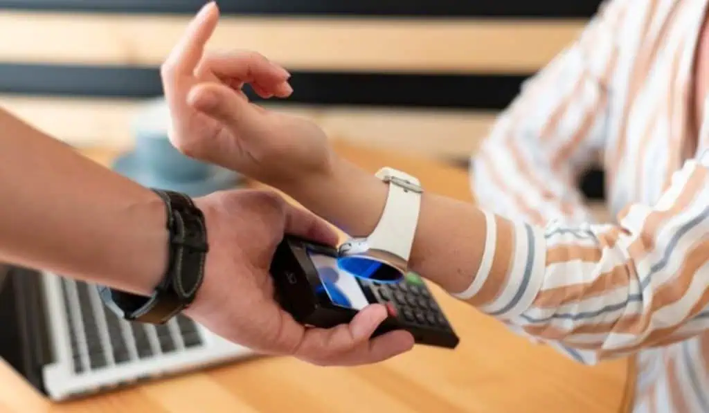 Garmin anuncia alianza con Bancolombia que permite pagar con Garmin Pay Garmin Pay