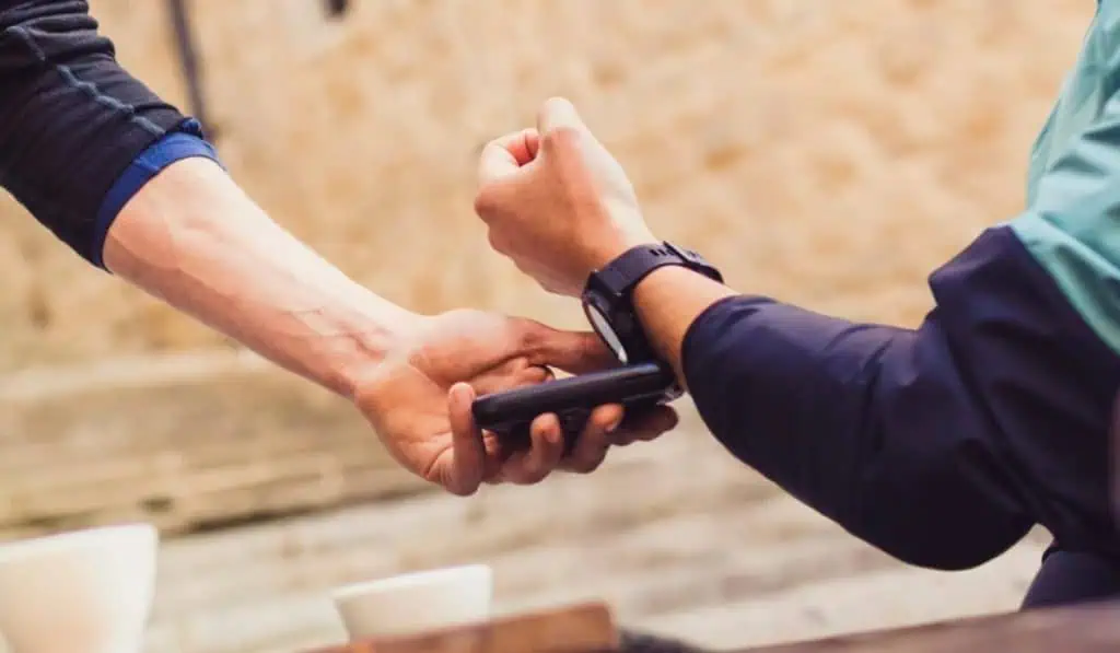 Garmin anuncia alianza con Bancolombia que permite pagar con Garmin Pay Garmin Pay