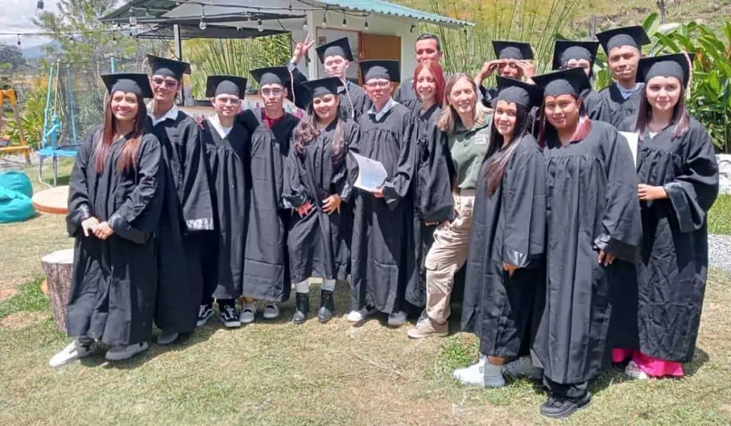 Postobón abre oportunidades en el campo para jóvenes productores con programa ‘Hit Social’ Jóvenes programa "Hit Social"