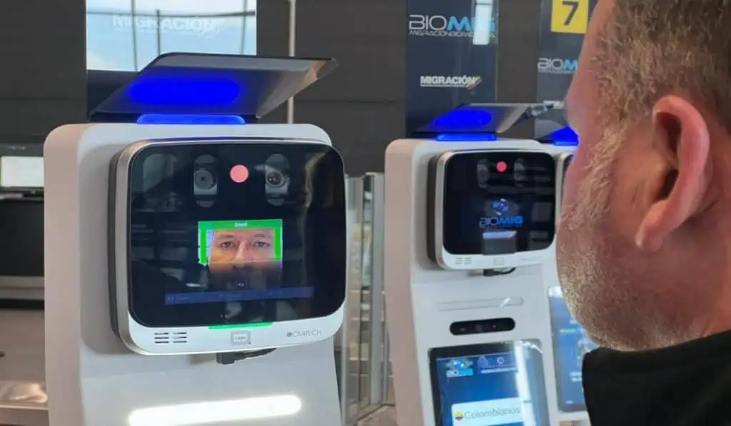 Aeropuertos en Colombia agilizarán el tránsito de pasajeros Identificación biométrica en aeropuertos de Colombia
