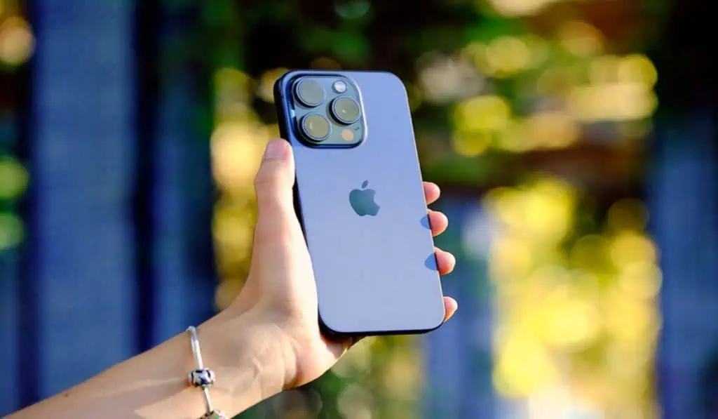Nuevos iPhone 15 y iPhone 15 Pro se pueden adquirir en Éxito: con algunas tarjetas 0 % interés iPhone 15 Pro en Colombia