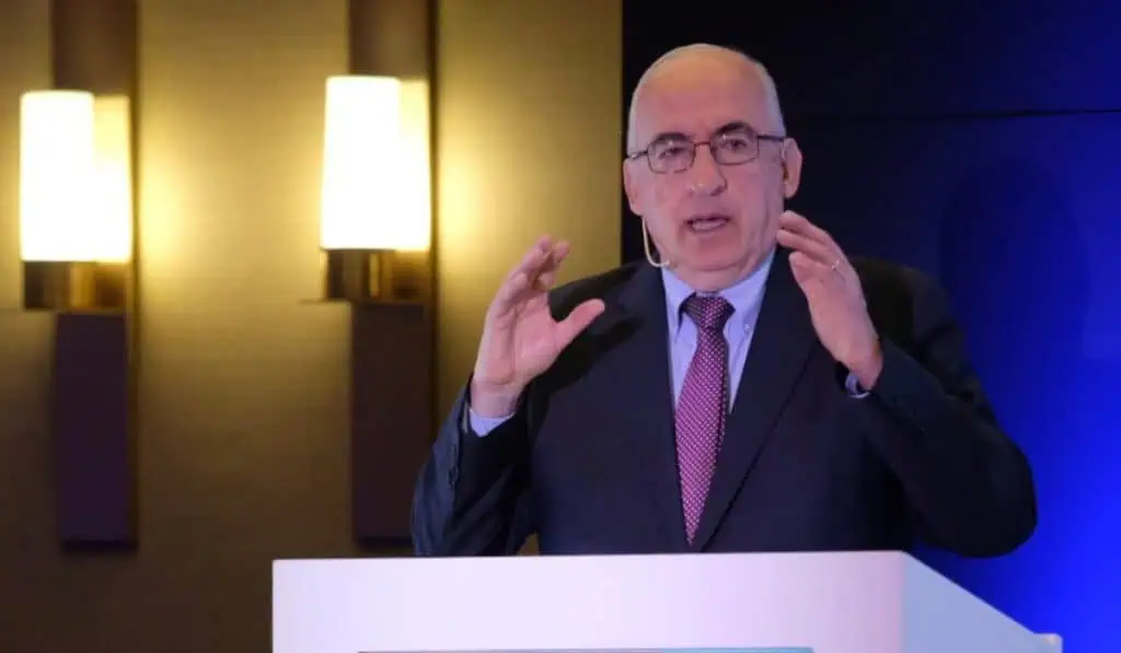 ¿Qué dijo el gerente del Banco de la República sobre manejar recursos de pensiones en Colombia? Leonardo Villar, gerente Banco de la República en evento de Asofiduciarias