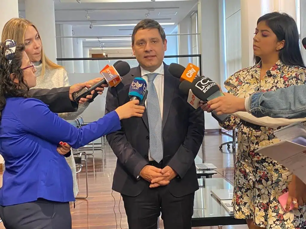 Subasta 5G en Colombia es inamovible pese a cambios que piden Contraloría y SIC: MinTic Lizcano Mauricio Lizcano, ministro de las TIC