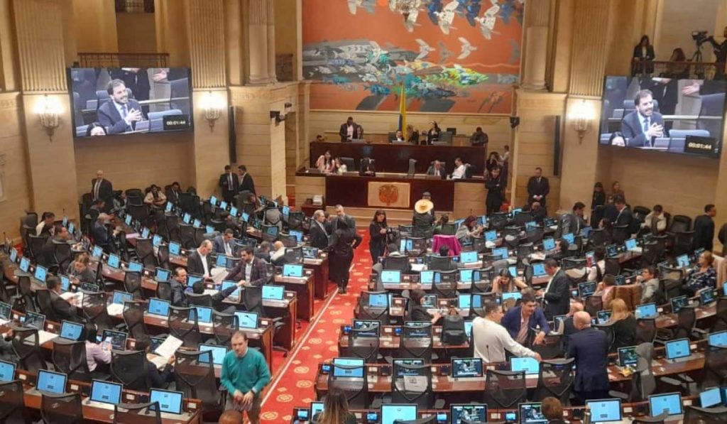 Reforma a la salud en Colombia fue aplazada.