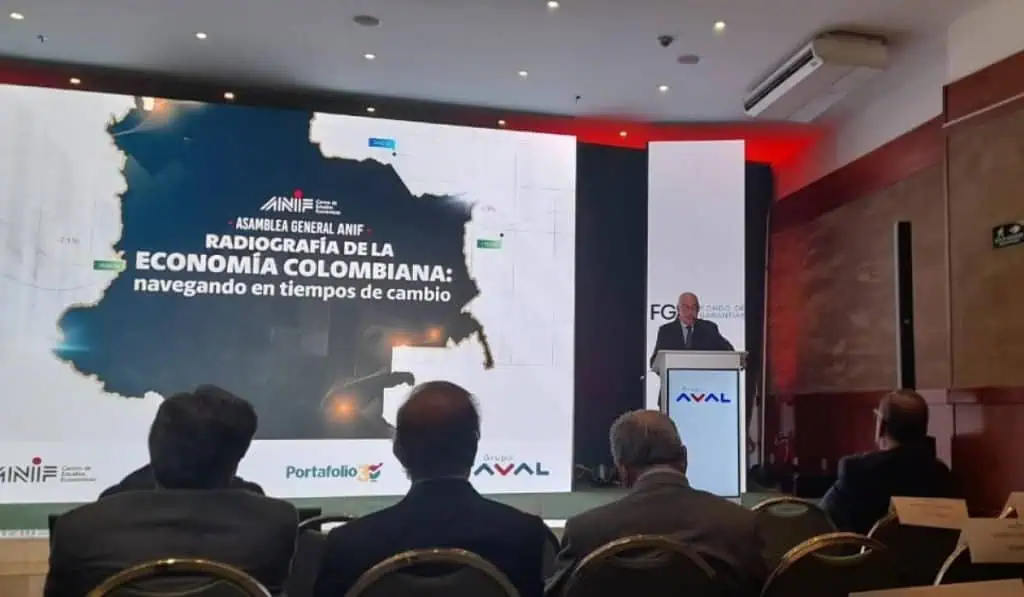 Gerente del BanRep: probablemente PIB de Colombia a cierre de 2023 no alcanzará 1,2 % Banco de la República, gerente general, Leonardo Villar.