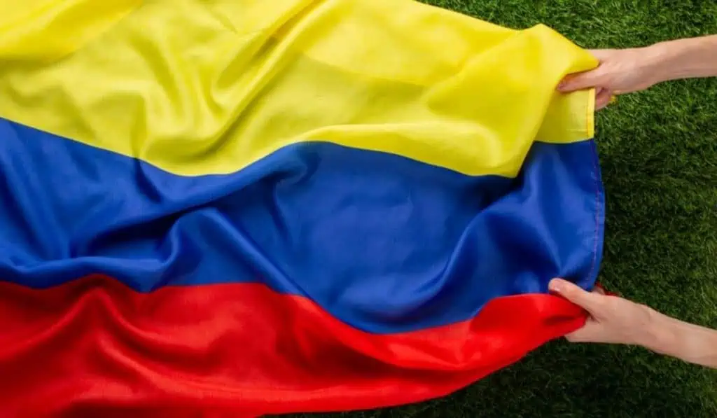 BNP: Colombia se desaceleraría como consecuencia de tasas de interés altas y de la incertidumbre política PIB Colombia