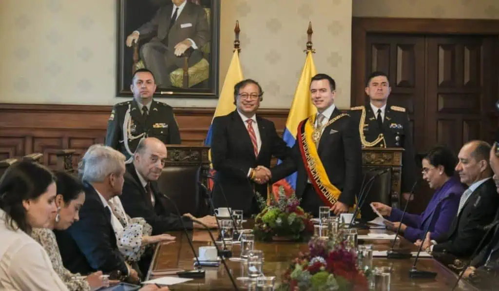 Petro menciona primeros proyectos estratégicos con nuevo Gobierno de Ecuador Petro menciona proyectos estratégicos con Gobierno de Ecuador