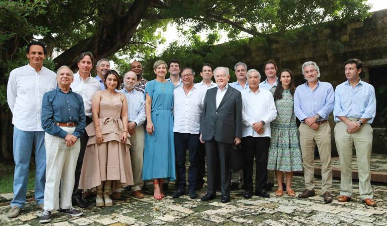 Reunión de Petro y empresarios de Colombia en Cartagena.