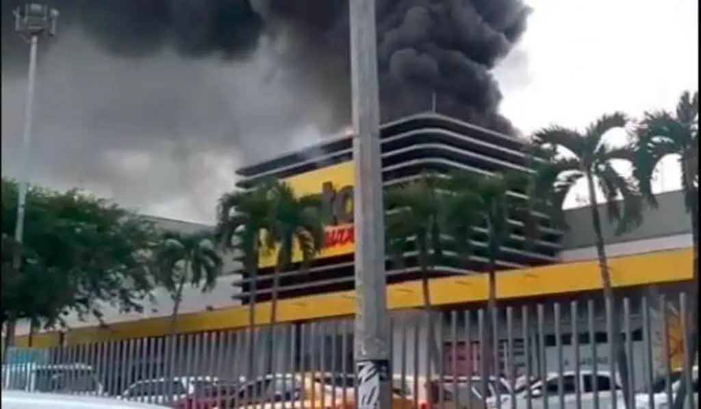 Incendio en Viva Envigado, sede central de Grupo Éxito: controlado Éxito Envigado