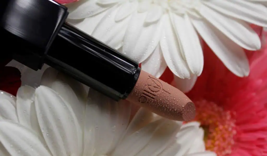 Marca francesa de maquillaje hace importante inversión en Colombia Ollé Né à Paris