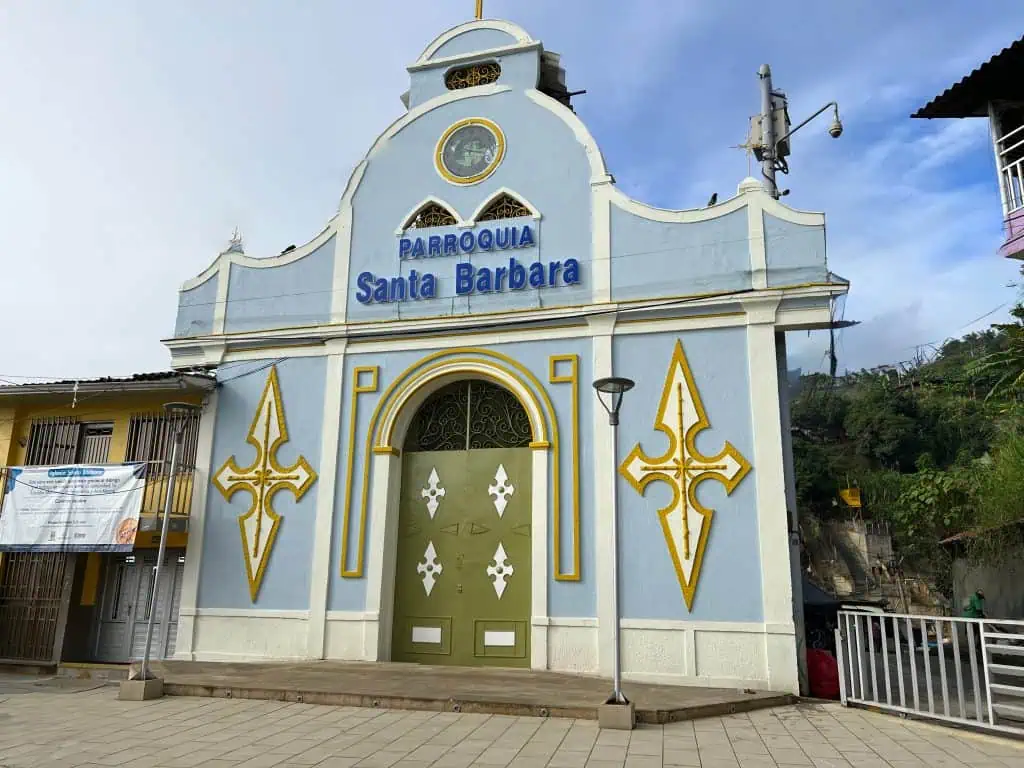 Aris Mining entregó nuevas adecuaciones para cultura y recreación en Caldas Adecuaciones Parroquia Santa Bárbara - Marmato Caldas