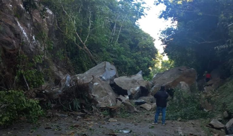 Cierre total vía Medellín Bogotá