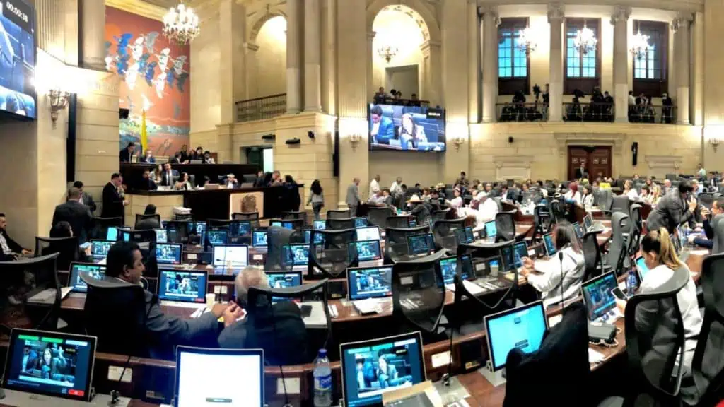 Se consolida plan para hundir reforma a la salud de Petro; Gobierno reconoce crisis Se consolida plan para hundir reforma a la salud de Petro; Gobierno reconoce crisis