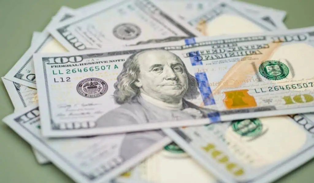 Expertos prevén que el dólar en Colombia termine cerca de $4.000 Dólar en Colombia