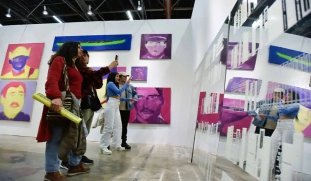 Artbo Bogotá concluye con la participación de 45 galerías de 7 países y más de 300 artistas Feria Artbo en Bogotá