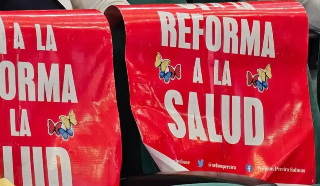 ¿Cuáles han sido los puntos más polémicos de la reforma a la salud en Colombia? Cartel de la reforma a la salud