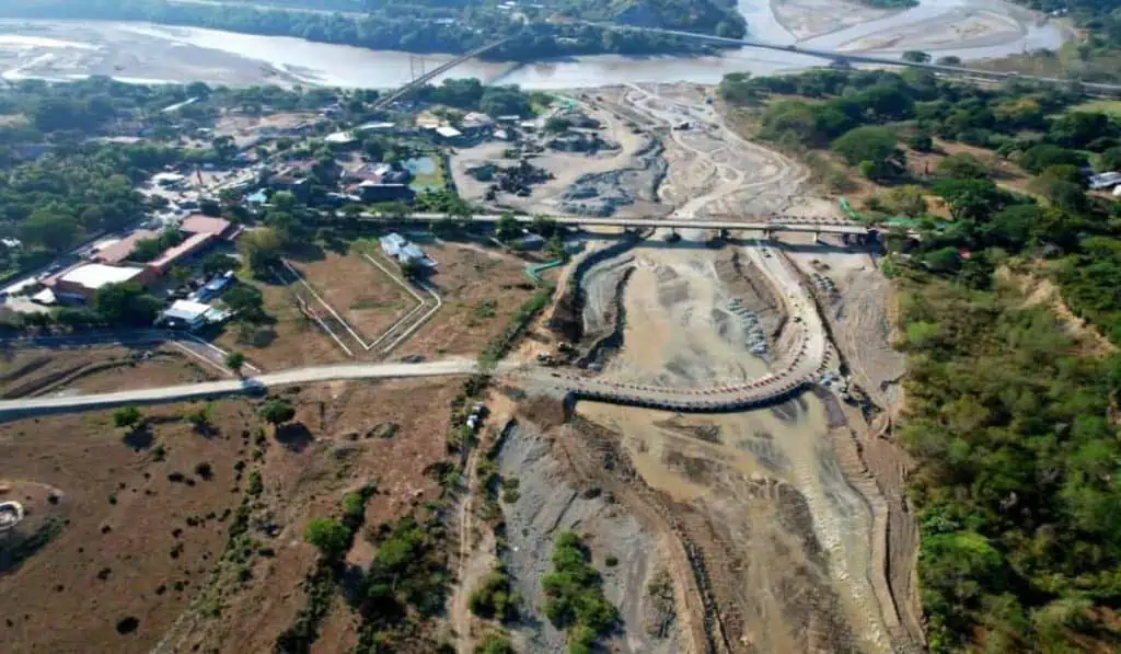 Así van las obras del puente Tonusco, en vía Medellín - Urabá, que quedarán listas en mayo Puente Tonusco.