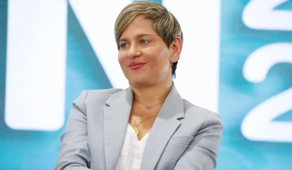 Procuraduría solicita frenar gastos de viaje de primera dama de Colombia, Verónica Alcocer Verónica Alcocer primera dama