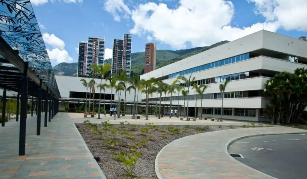 Superservicios confirmó sanción por $5.000 millones a ISA Intercolombia Superservicios confirmó sanción por $5.000 millones a ISA Intercolombia