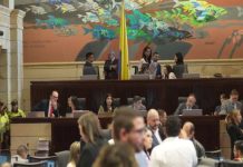 Sigue segundo debate de la reforma a la salud en Colombia.