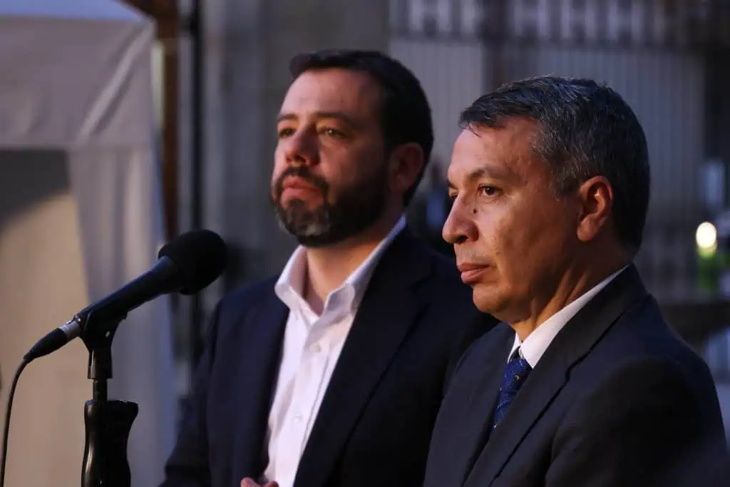 La alerta de Galán por el déficit que tiene el sistema público de transporte en Bogotá Reunión entre presidente Gustavo Petro, alcalde Carlos Galán y ministro de Transporte, William Camargo.