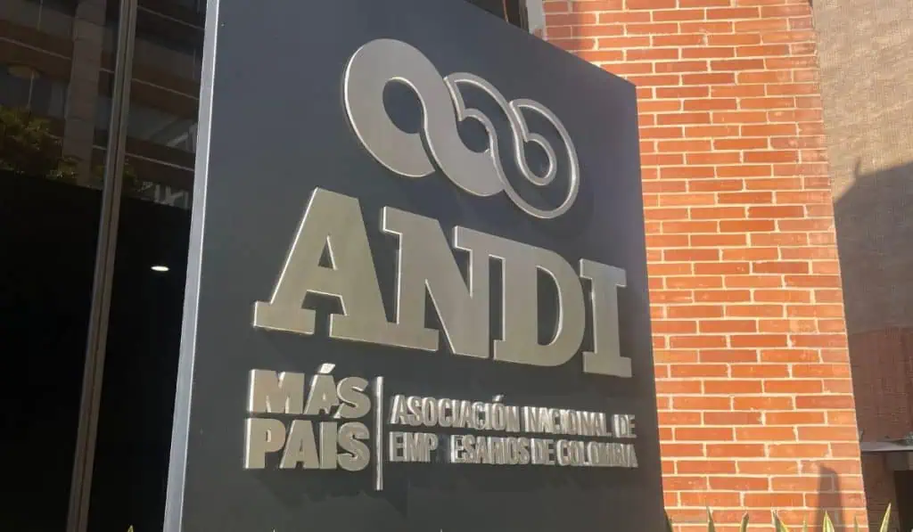 Bruce Mac Master fue reelegido como presidente de la ANDI Logo de la ANDI
