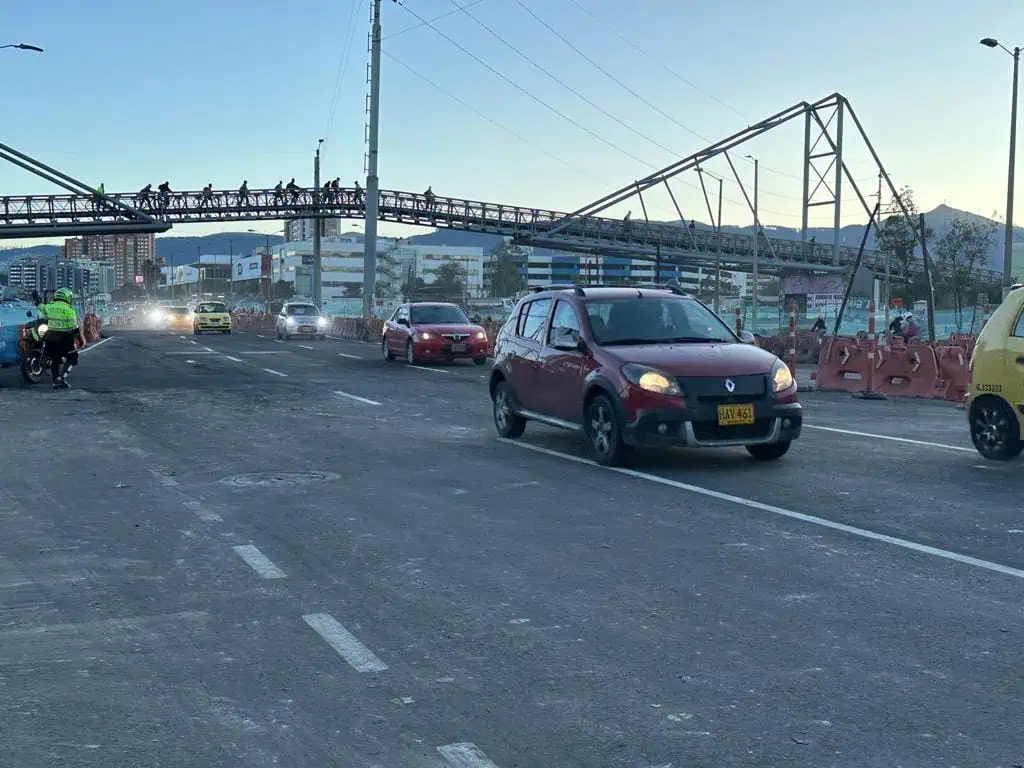 Habilitan nuevos carriles para circular por la Avenida 68 de Bogotá Avenida 68