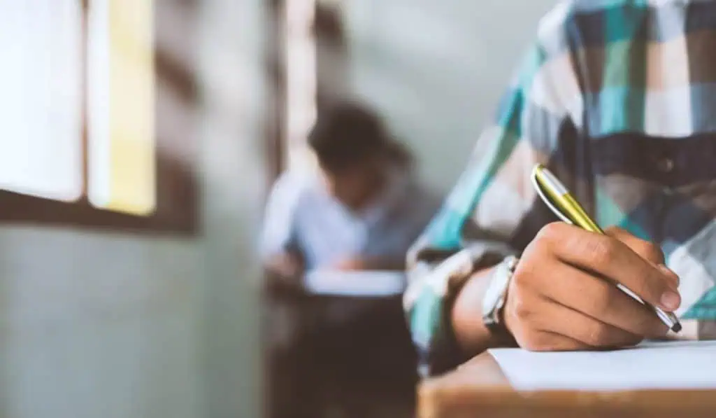 Colfuturo anuncia un crecimiento en el acceso a becas en el país; en 2023 hubo 1.858 seleccionados Universidad Distrital