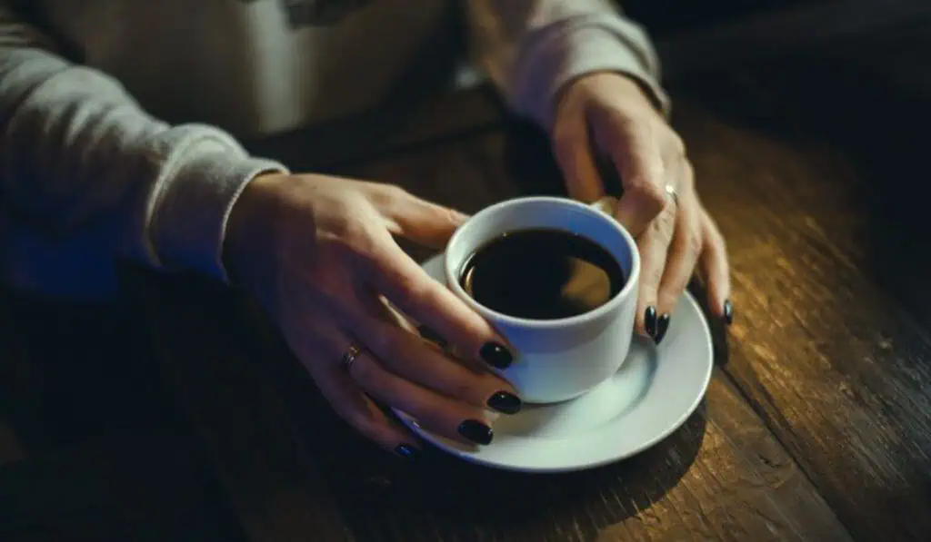 ¿Con qué frecuencia consumen y compran café los colombianos? Consumo Café