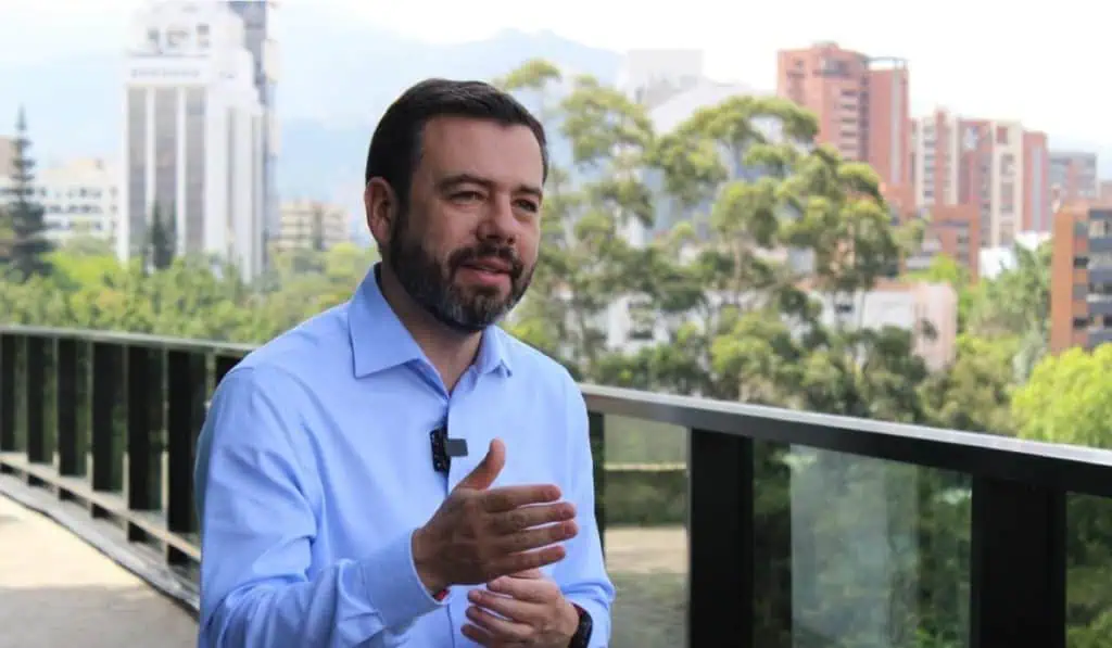 ¿Qué tan apretada está Bogotá en endeudamiento? Galán responde Carlos Fernando Galán