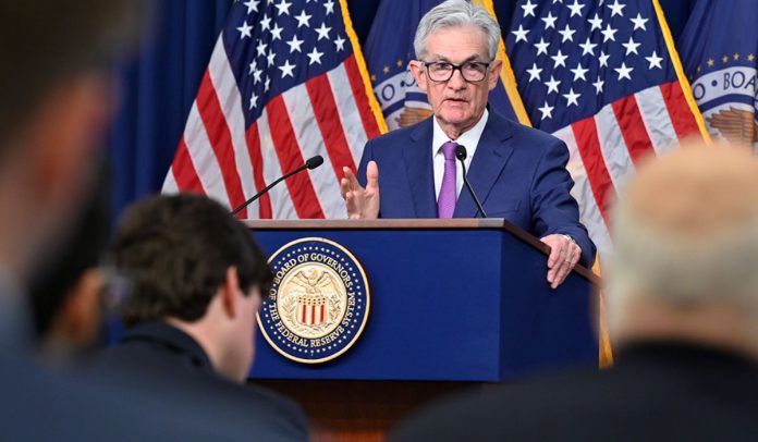 Jerome Powell, presidente de la FED, habla sobre inflación y tasas de interés