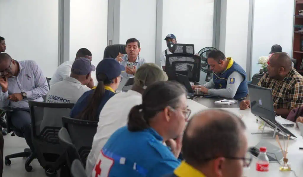 A 38 asciende la cifra de muertos por deslizamiento en la vía Medellín – Quibdó PMU vía Medellín - Quibdó