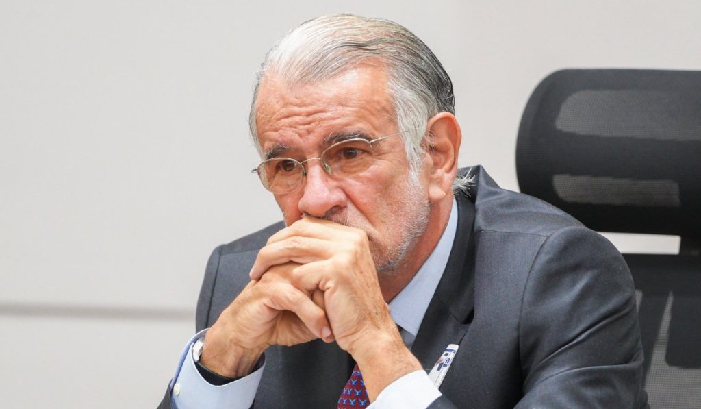 Verano de la Rosa, gobernador de Atlántico, en reunión en Casa de Nariño