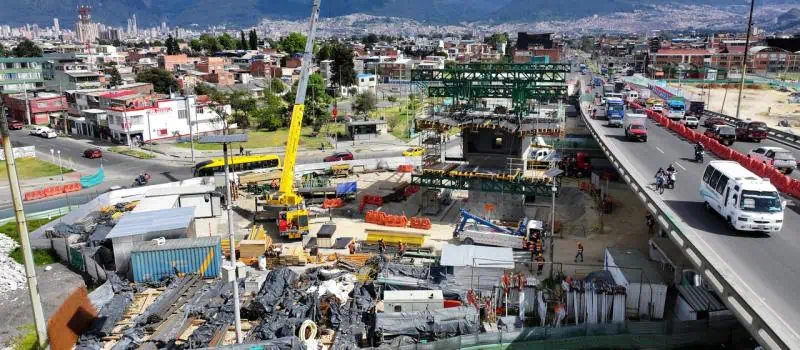 Primera línea del metro de Bogotá se acerca a 30% de avance: estas son sus obras Adecuación de los separadores centrales en la Autopista Sur entre la av. Primero de Mayo y la calle octava sur