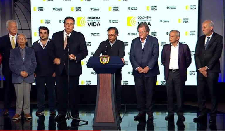 Reunión del presidente Petro en Casa de Nariño con empresarios del GEA y Gilinski