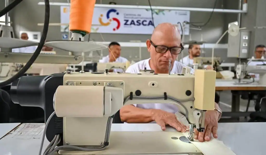 Industria y energía lideran los desembolsos del Pacto por el crédito en Colombia Pacto por el crédito